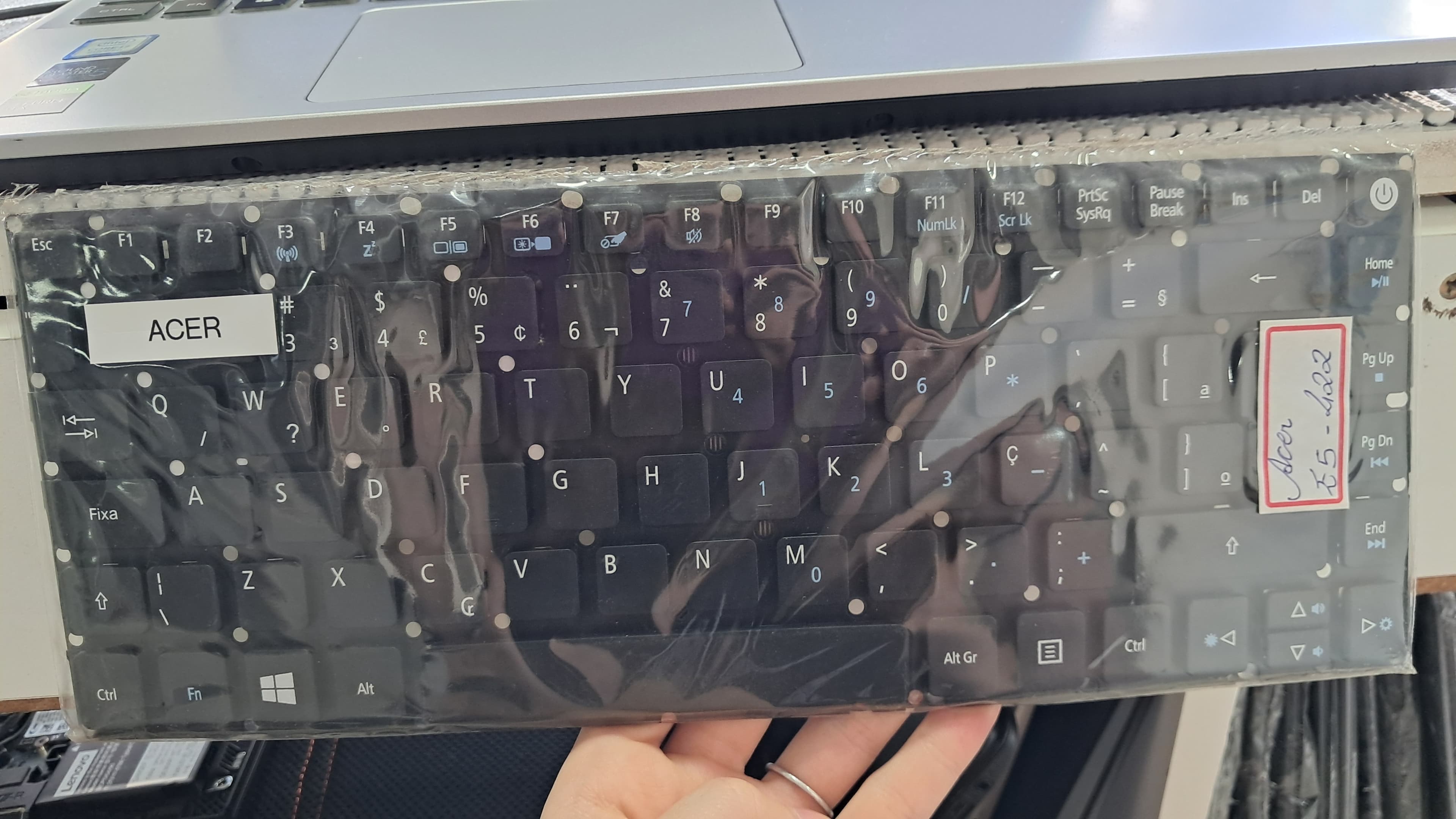 Teclado - Acer Aspire E5-422 - foto 1