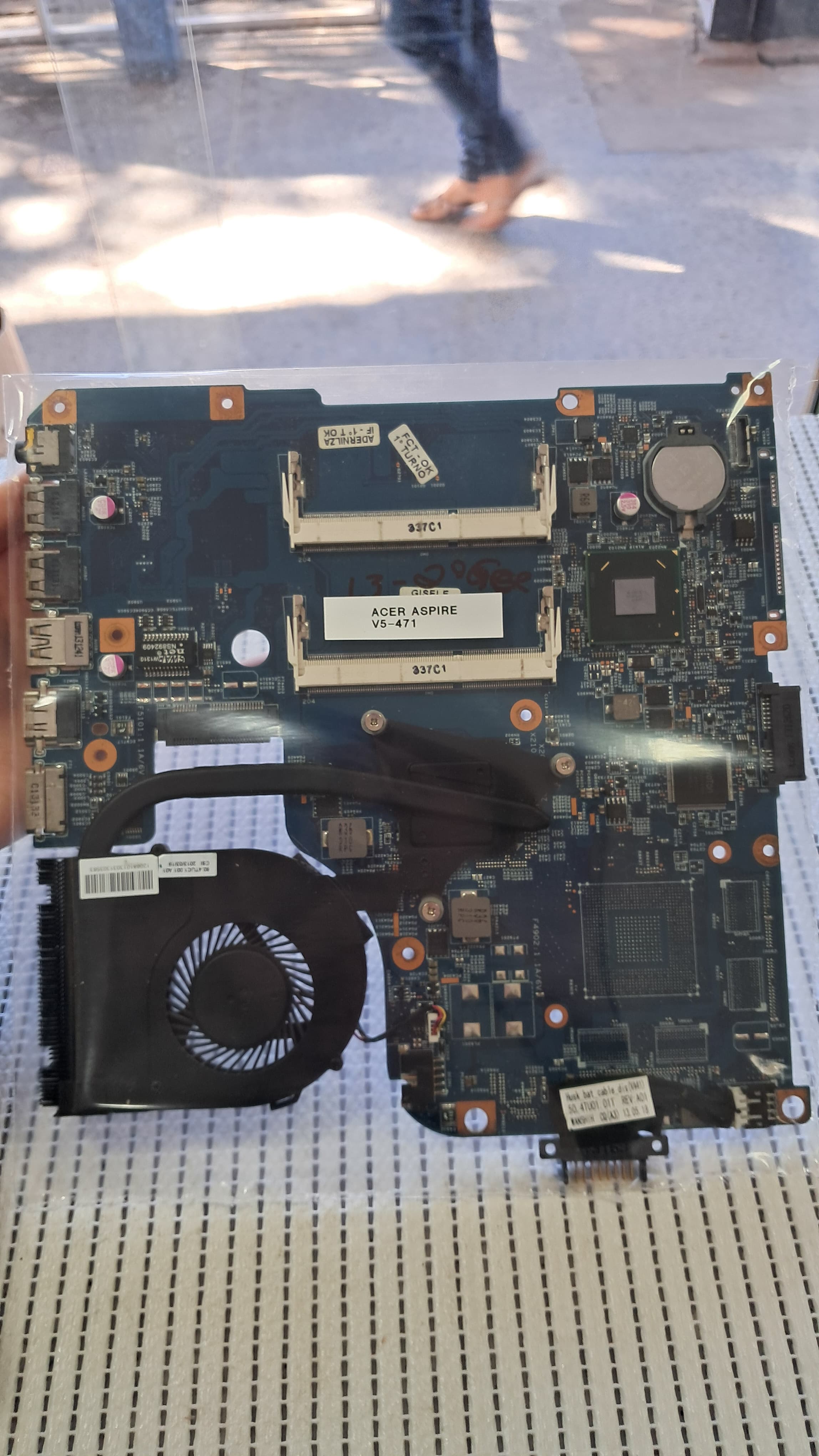 Placa-Mãe (Funcionando) - PLACA ACER ASPIRE V5-471 - foto 1