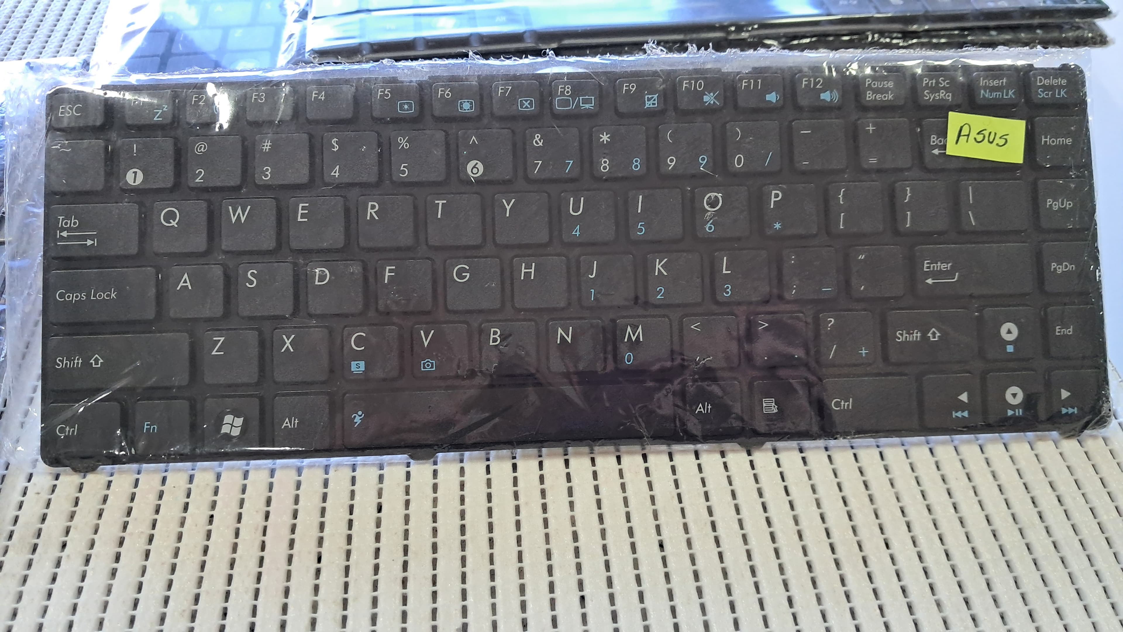 Teclado - TECLADO ASUS Eeepc Eee - foto 1